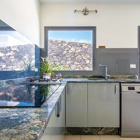 Casa Volcan فيلة Tabayesco